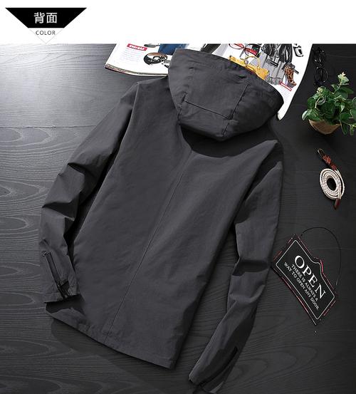 洛意服饰旗舰店